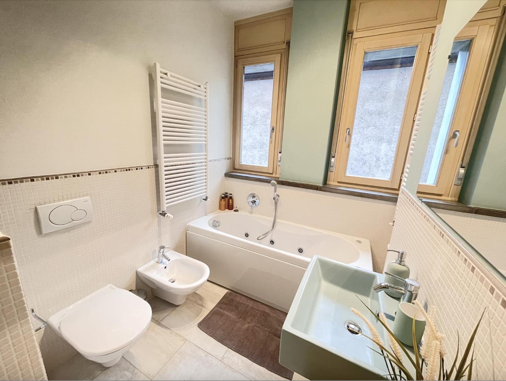 Seriate - Jacuzzi Bath Ngoại thất bức ảnh
